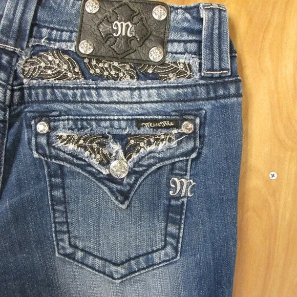 MISS ME Embellished Denim Jean Capris Sz 29 Blue Distressed Flap Pockets JP6085P - Picture 11 of 16